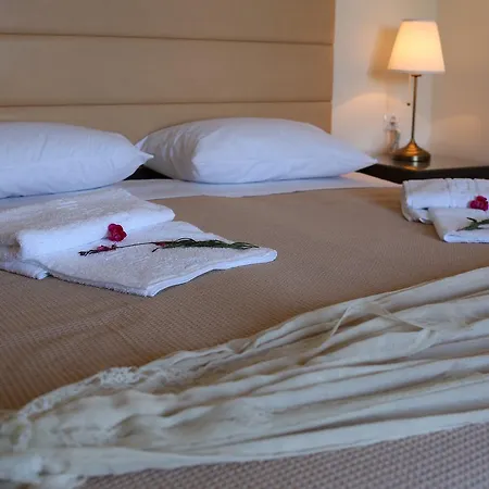 Lägenhetshotell Ionion Fos 4*