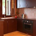 Ionion Fos 公寓式酒店 4*