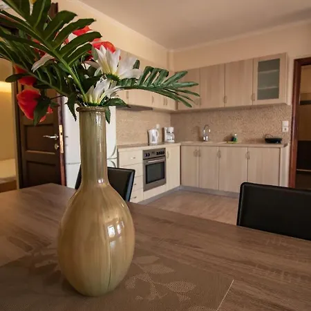 Hotel de apartamente Ionion Fos 4*