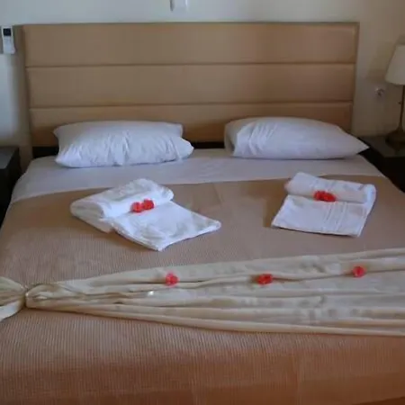 Hotel de apartamente Ionion Fos 4*