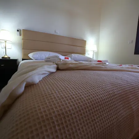 Hotel apartamentowy Ionion Fos