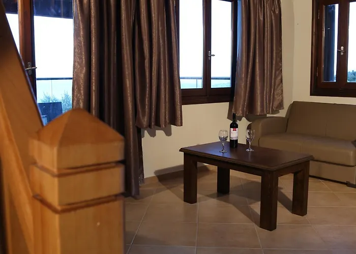 Apart-hotel Ionion Fos 4*